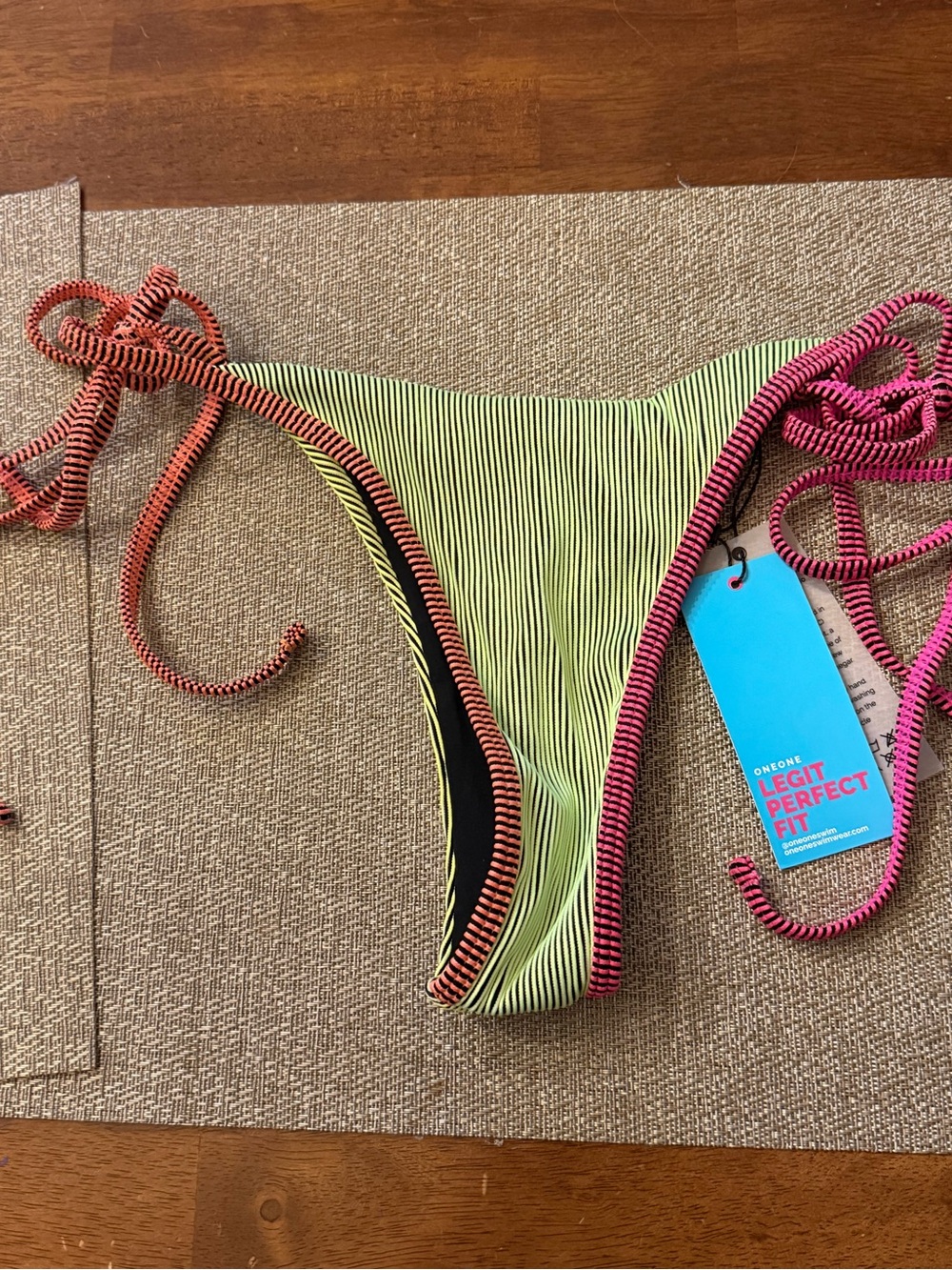 NWT OneOne‎ thong bikini bottoms